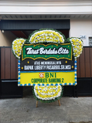 Papan Bunga Duka di Kutawaluya