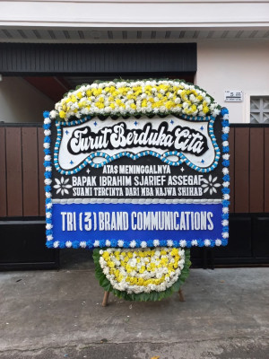 Papan Bunga Duka di Kutawaluya